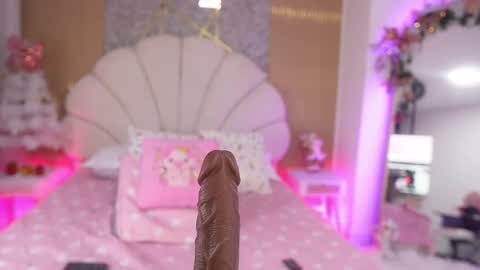 Manuela  online show from November 21, 3:48 am