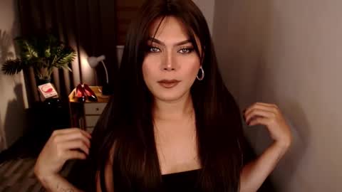 Snapshot of msveeyxo1 chatting on October 12, 8:00 pm Veey online show from October 12, 8:00 pm