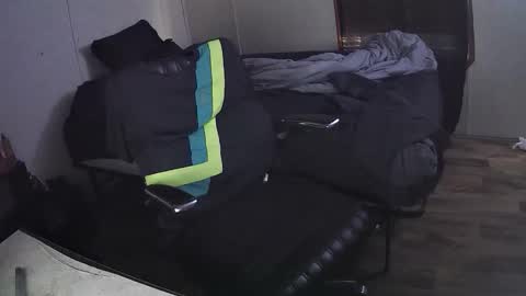 Muffdiver online show from April 8, 11:13 am