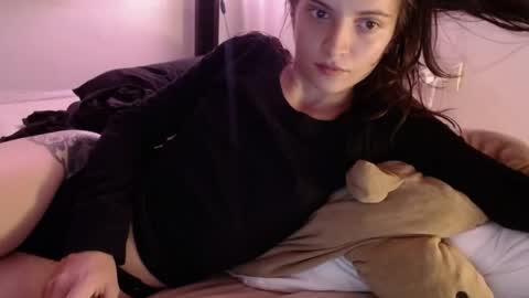   online show from May 22, 12:17 am