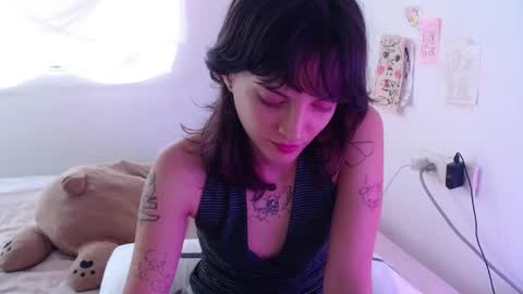   online show from May 4, 8:15 pm