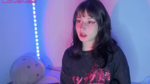 kimi- independent model online show from November 28, 1:02 am