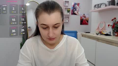 muriel_elvin online show from October 25, 7:30 am