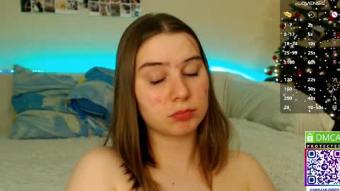 Snapshot of murrrworren chatting on January 7, 5:01 am Mira online show from January 7, 5:01 am