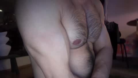 musclehair3 online show from February 24, 7:09 pm