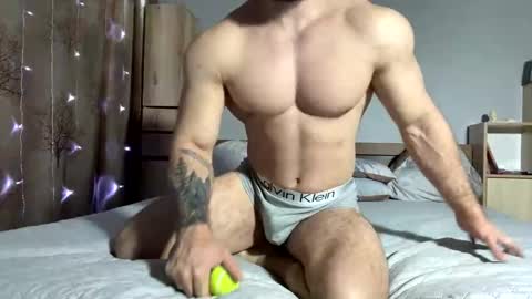 muscularjuggler online show from December 2, 1:59 am