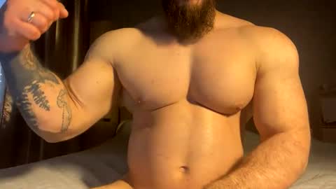 muscularjuggler online show from November 17, 1:41 am