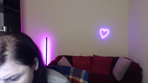 Jeneva online show from December 4, 7:02 pm