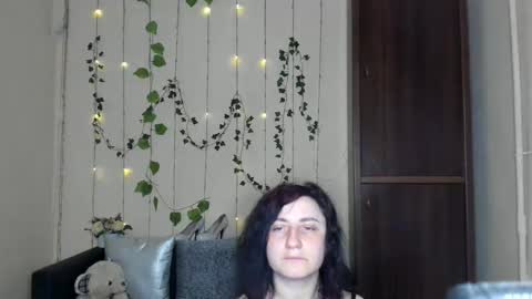 Jeneva online show from April 14, 6:33 pm