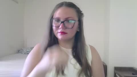 musechic_wild online show from July 29, 2:17 pm