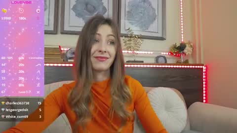 Luna  online show from November 6, 8:45 pm