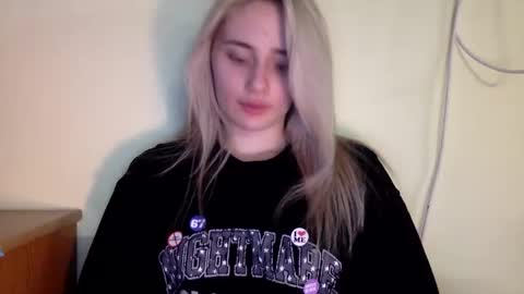 musescorner online show from March 27, 7:04 pm