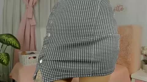 my_brunetteee online show from September 26, 2:52 am