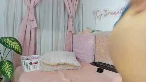 my_brunetteee online show from September 23, 1:10 am