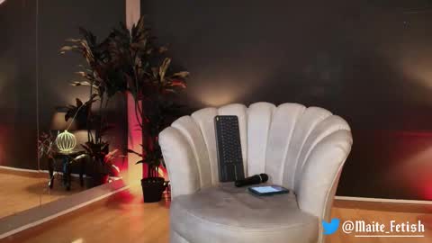 Maite online show from November 8, 2:20 pm