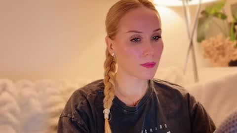 Mya-be Yours P online show from September 15, 7:37 pm