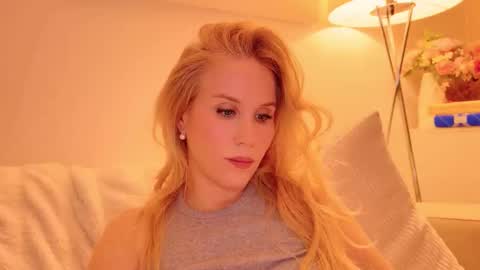 Mya-be Yours P online show from December 16, 12:18 am