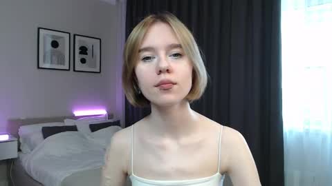 Lana online show from May 20, 11:16 am