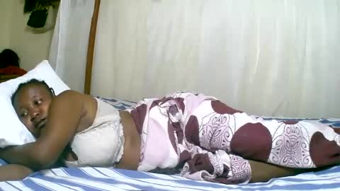 linda online show from February 24, 12:30 am