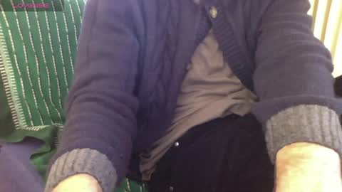 Bi sexy guy lovense hush is on private is open or password show tip if you like. online show from April 4, 8:10 am