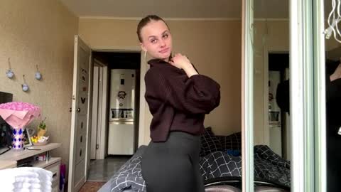 Ele online show from April 10, 7:46 am