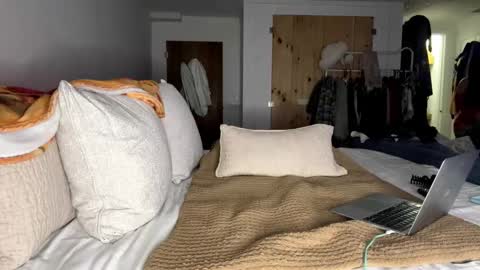 mysteriousmadam_ online show from March 14, 12:14 am