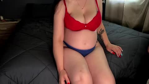 Mysterious Couple online show from July 4, 5:16 pm