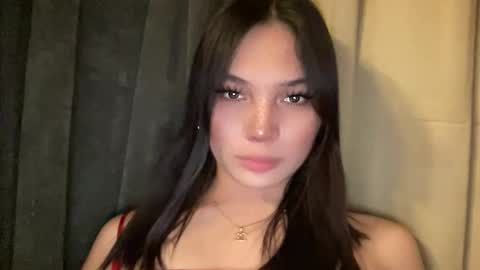 UR GIRL NEXTDOOR online show from February 3, 9:13 am