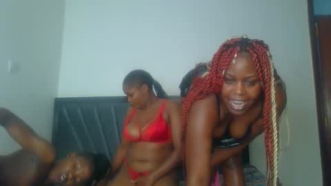 mystic_saucy online show from November 30, 8:54 am