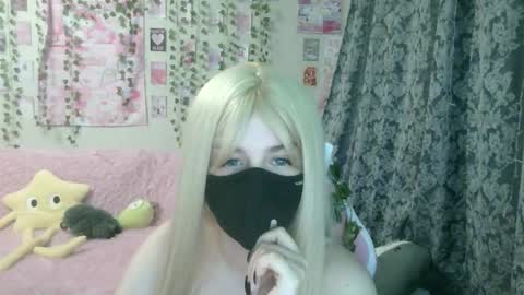 mysticyumiko online show from February 5, 6:00 pm