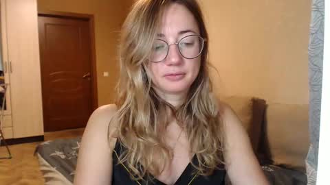 Maya online show from December 16, 4:34 am