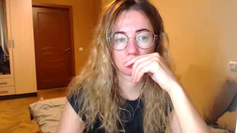 Maya online show from January 28, 3:36 am