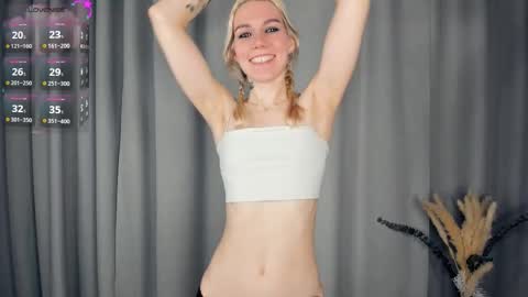 Olivia or just olive online show from October 19, 8:35 pm