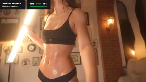 Kate or KT online show from September 24, 7:53 pm