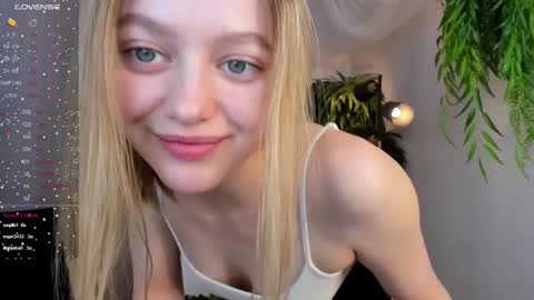 Eva  online show from January 16, 12:52 pm