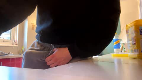 n0facen0case1 online show from January 4, 11:54 am