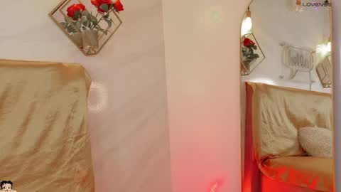 naamah_b online show from February 6, 2:53 pm