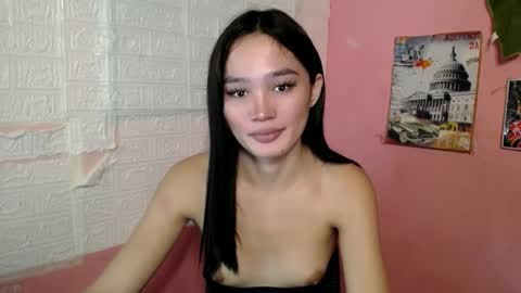 nadiestar online show from February 5, 11:28 pm