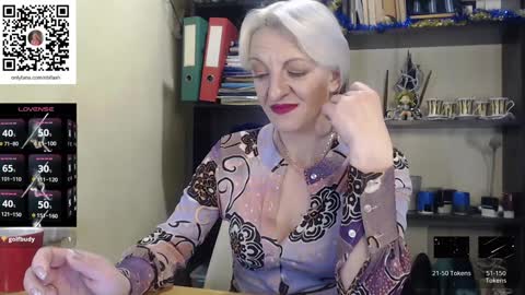 Snapshot of nadin_slut chatting on December 22, 3:55 pm Nadin online show from December 22, 3:55 pm