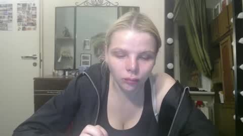 nadyagt online show from May 20, 10:38 pm