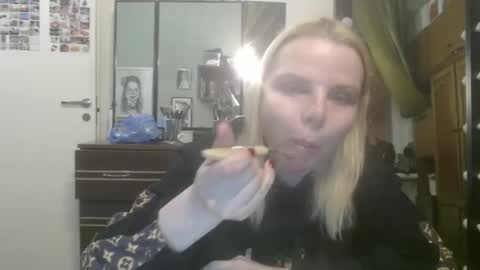 nadyagt online show from April 3, 8:27 pm