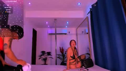 Nahomy online show from September 13, 8:39 am