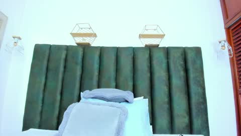 Nahomy online show from April 12, 8:24 pm