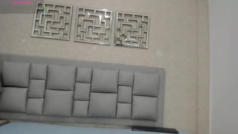 naia_cox online show from November 9, 5:44 am