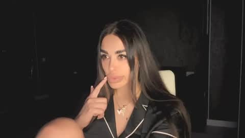 Lady online show from June 18, 2:00 pm
