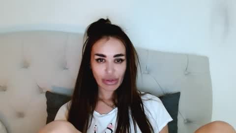Lady online show from June 8, 7:59 pm