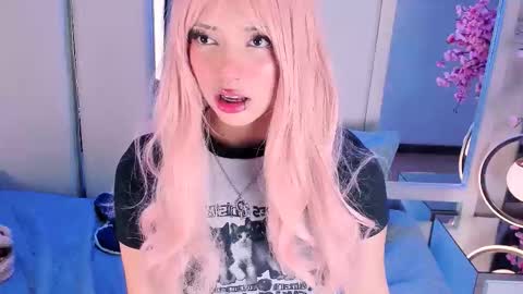     online show from March 10, 2:10 pm