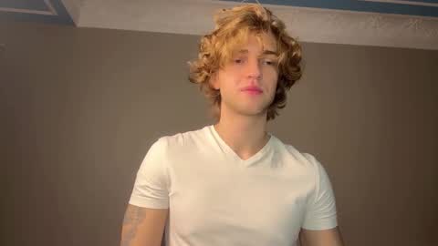 Georges online show from November 12, 9:28 pm