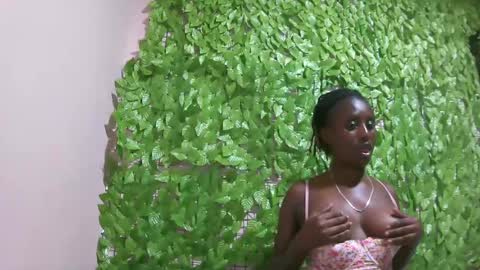 nana2095 online show from March 7, 10:10 pm