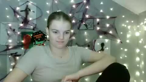 Snapshot of nana_new chatting on October 10, 8:42 am Nana online show from October 10, 8:42 am